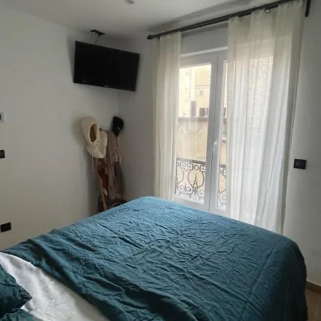 - Rue La Fayette Apartament